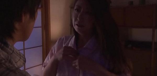  Son visit Japanese mommy at night to fuck her pussy